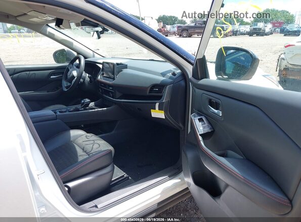 5N1BT3BB7SC782875 2025 NISSAN ROGUE Белый Вид салона спереди
