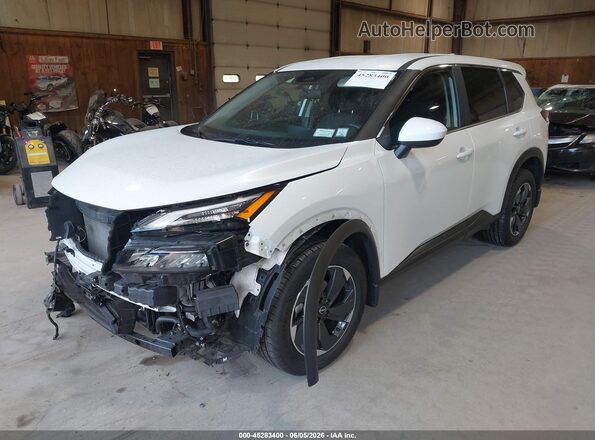 5N1BT3BB7SC797750 2025 NISSAN ROGUE White Vista tres cuartos delantera izquierda