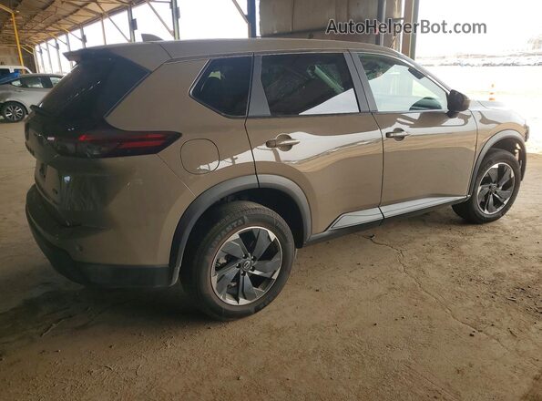 5N1BT3BB8SC771514 2025 NISSAN ROGUE Tan Tył prawy