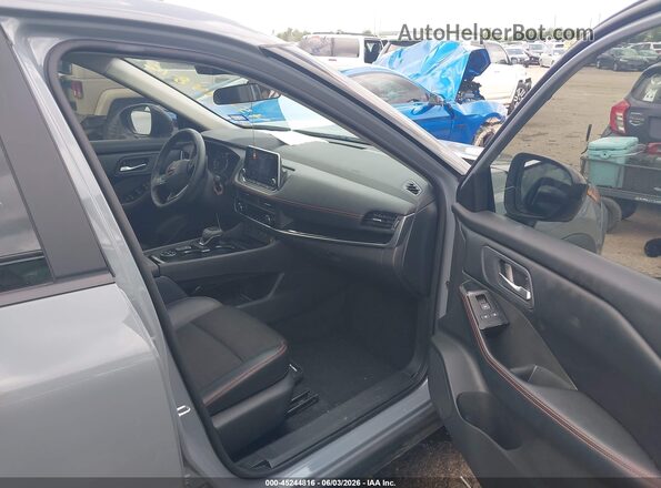 5N1BT3BB8SC788975 2025 NISSAN ROGUE Gray Սալոնի դիմացի տեսք