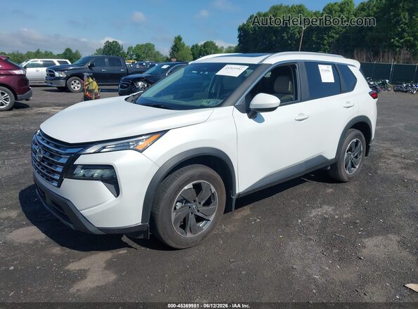 5N1BT3BB9SC870116 2025 NISSAN ROGUE White Vista tres cuartos delantera izquierda
