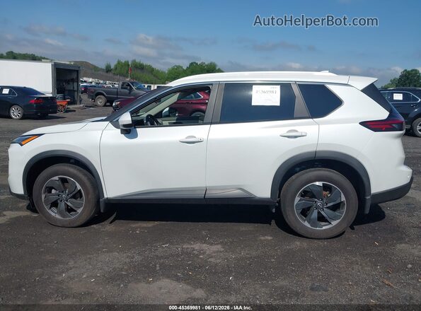 5N1BT3BB9SC870116 2025 NISSAN ROGUE White Vista interior de 360 grados