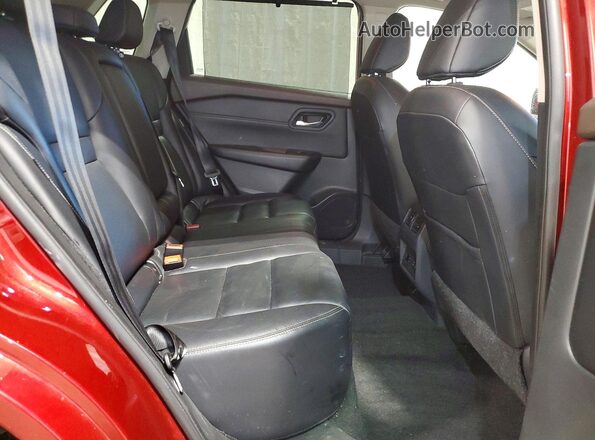 5N1BT3CB4PC807981 2023 NISSAN ROGUE Red Rear interior view