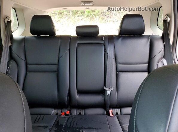 5N1BT3CB6PC907886 2023 NISSAN ROGUE White Vista de los asientos traseros