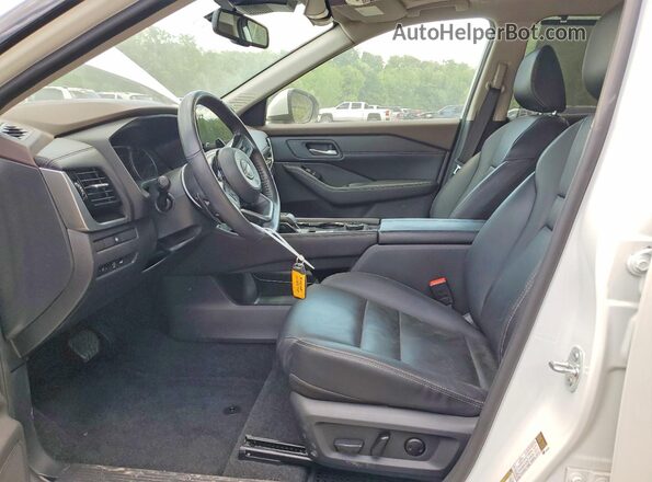 5N1BT3CB6PC907886 2023 NISSAN ROGUE White Vista interior delantera