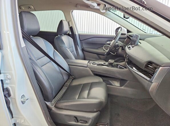 5N1BT3CB6TC683027 2026 NISSAN ROGUE White წინა სალონის ხედი
