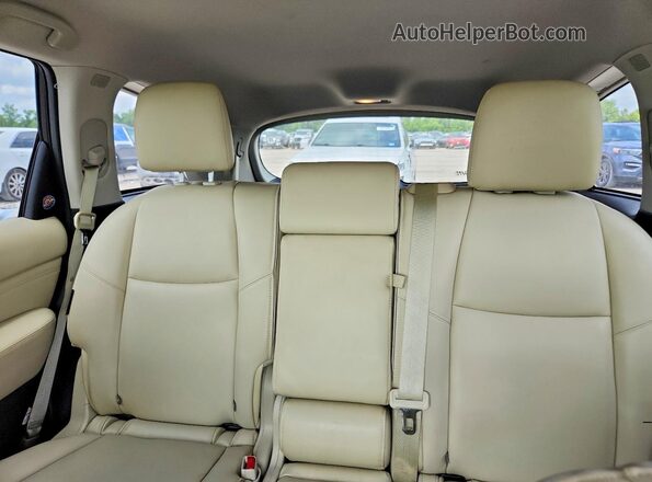 5N1DL0MN2KC509714 2019 INFINITI QX60 White Widok tylnych siedzeń