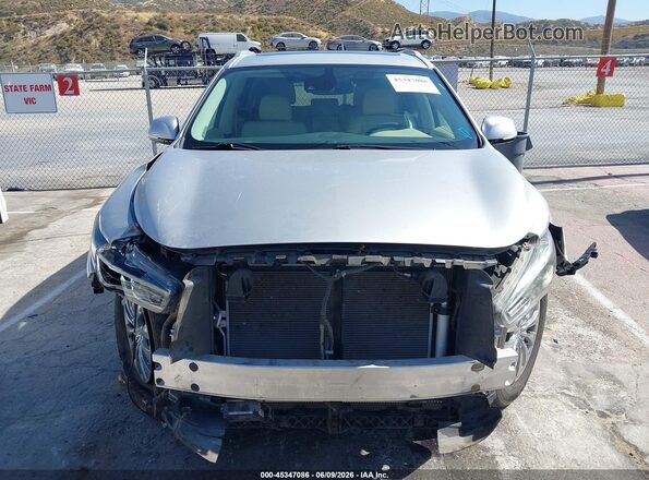 5N1DL0MN4LC539377 2020 INFINITI QX60 Gray Widok wnętrza z tyłu