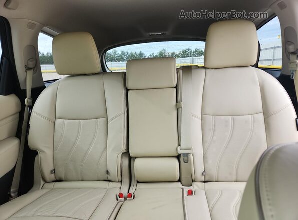 5N1DL0MN7JC520304 2018 INFINITI QX60 White Widok tylnych siedzeń