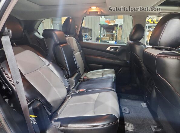 5N1DR2CM2LC637326 2020 NISSAN PATHFINDER Черный Вид задней части салона