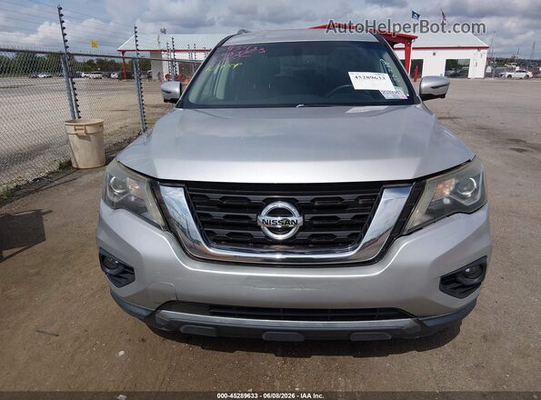 5N1DR2MM0HC693433 2017 NISSAN PATHFINDER Серебряный Вид спереди