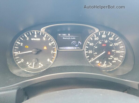 5N1DR2MM2HC643083 2017 NISSAN PATHFINDER White Instrument cluster view