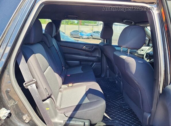 5N1DR2MM2JC604984 2018 NISSAN PATHFINDER Black Widok wnętrza z tyłu