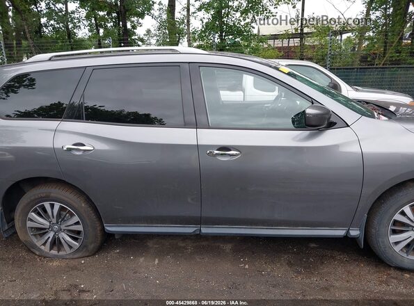 5N1DR2MM2JC627181 2018 NISSAN PATHFINDER Gray Widok wnętrza z tyłu