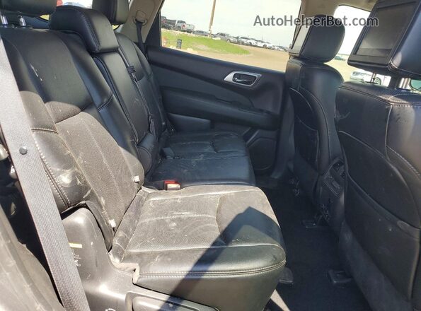 5N1DR2MM3HC647546 2017 NISSAN PATHFINDER Gray Vista interior trasera
