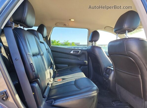 5N1DR2MM3KC634805 2019 NISSAN PATHFINDER Gray Vista de los asientos traseros