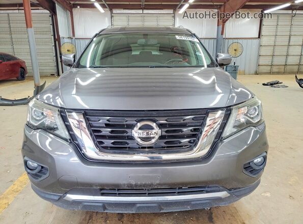 5N1DR2MM4HC611591 2017 NISSAN PATHFINDER Серый Вид спереди