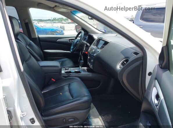 5N1DR2MM4HC611946 2017 NISSAN PATHFINDER White წინა სალონის ხედი