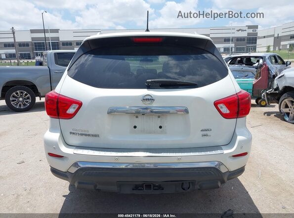 5N1DR2MM4HC611946 2017 NISSAN PATHFINDER White 