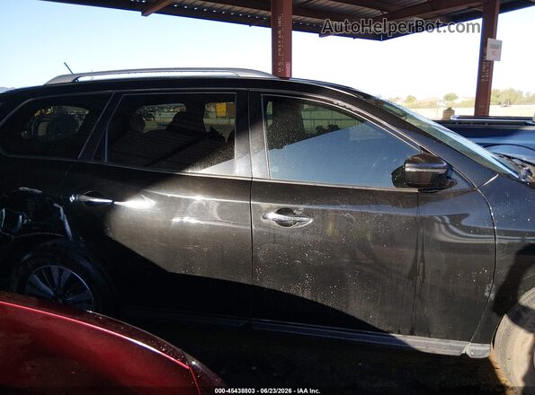 5N1DR2MM4HC648804 2017 NISSAN PATHFINDER Black Rear interior view