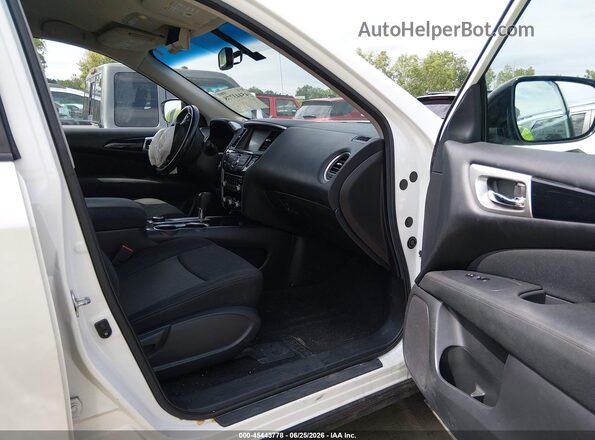 5N1DR2MM5HC641232 2017 NISSAN PATHFINDER White Front interior view