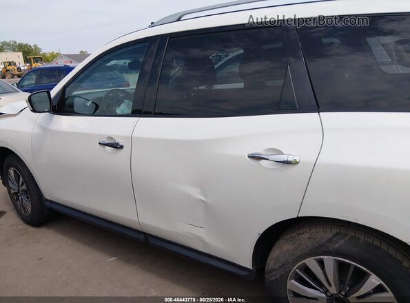 5N1DR2MM5HC641232 2017 NISSAN PATHFINDER White Rear interior view
