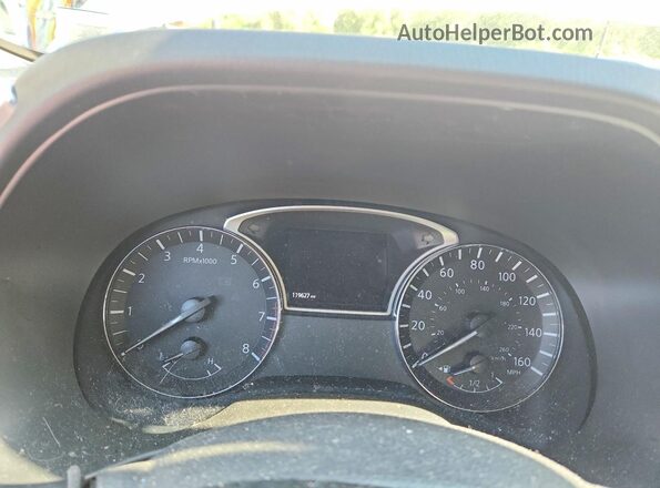 5N1DR2MM5JC621701 2018 NISSAN PATHFINDER White 