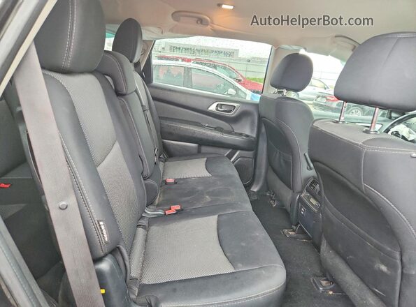 5N1DR2MM5JC649157 2018 NISSAN PATHFINDER Black Rear interior view