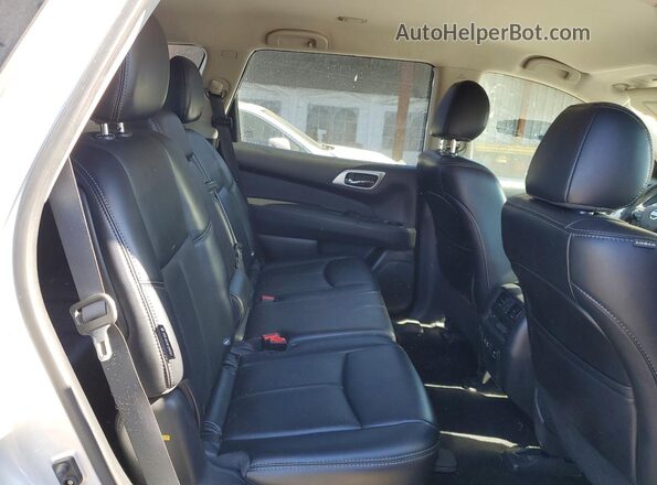5N1DR2MM5KC615558 2019 NISSAN PATHFINDER Silver 