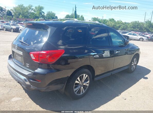 5N1DR2MM7HC688746 2017 NISSAN PATHFINDER Black Tył prawy
