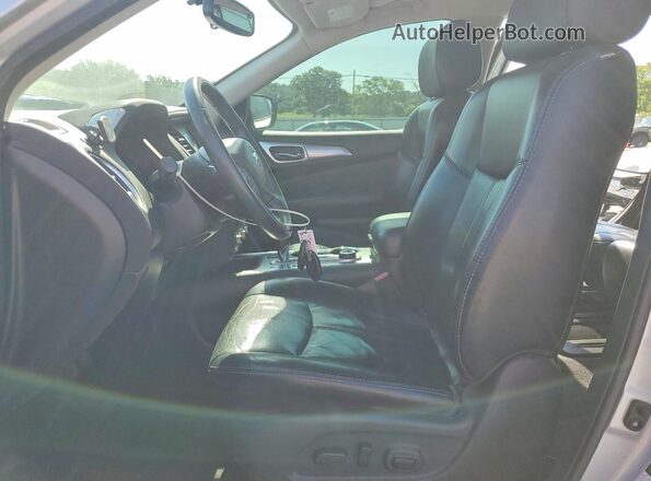 5N1DR2MM7HC912517 2017 NISSAN PATHFINDER Silver Սալոնի դիմացի տեսք
