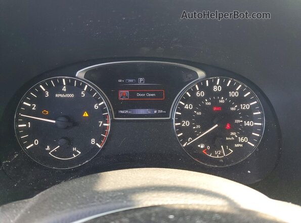 5N1DR2MM7HC912517 2017 NISSAN PATHFINDER Silver Սարքավորումների վահանակի տեսք