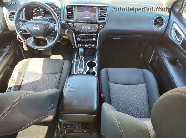 5N1DR2MM7JC654232 2018 NISSAN PATHFINDER White Dashboard view