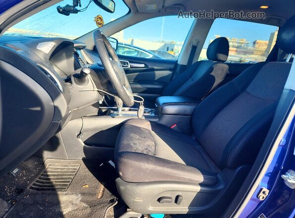 5N1DR2MM7KC620082 2019 NISSAN PATHFINDER Синий Вид салона спереди
