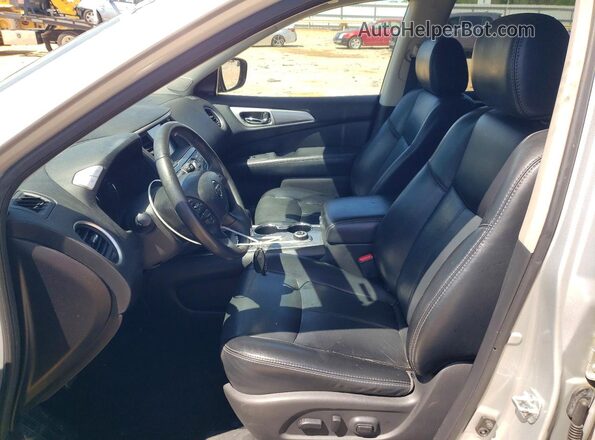 5N1DR2MM8HC601694 2017 NISSAN PATHFINDER Silver 