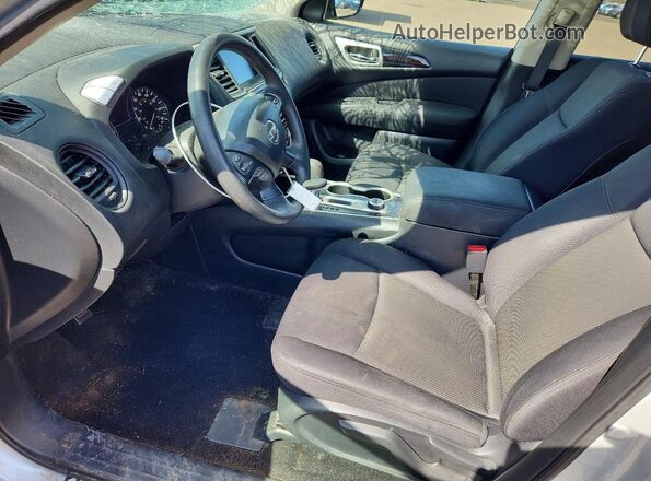 5N1DR2MM8HC690294 2017 NISSAN PATHFINDER Silver Вид салону спереду