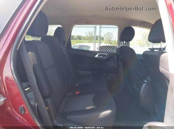 5N1DR2MM8HC696015 2017 NISSAN PATHFINDER Red 