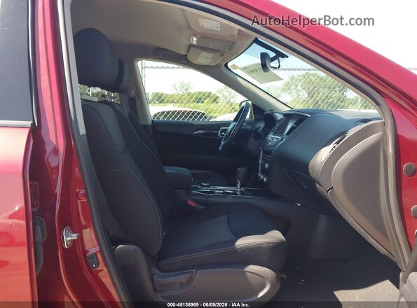 5N1DR2MM8HC696015 2017 NISSAN PATHFINDER Red 