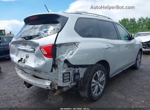 5N1DR2MM8JC607761 2018 NISSAN PATHFINDER Silver Rear right