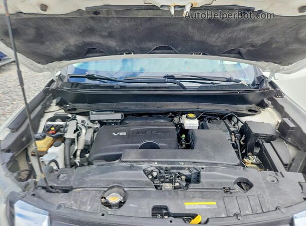 5N1DR2MM8JC611759 2018 NISSAN PATHFINDER White 