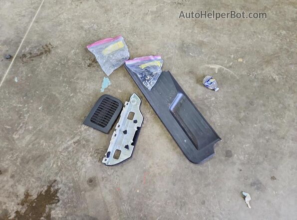 5N1DR2MM9HC602952 2017 NISSAN PATHFINDER Green Vista de la etiqueta del VIN