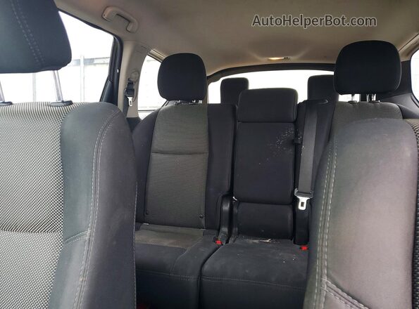 5N1DR2MM9HC604779 2017 NISSAN PATHFINDER Gray Հետևի նստատեղերի տեսք
