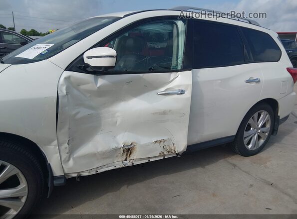 5N1DR2MM9JC619658 2018 NISSAN PATHFINDER White Front view
