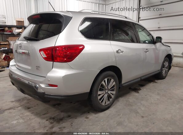 5N1DR2MM9JC623581 2018 NISSAN PATHFINDER Silver Հետևի աջ
