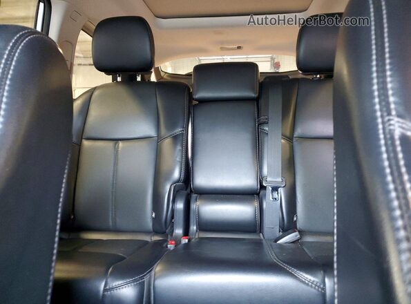 5N1DR2MMXHC696257 2017 NISSAN PATHFINDER White Հետևի նստատեղերի տեսք