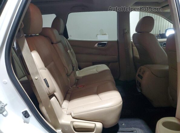 5N1DR2MMXJC612928 2018 NISSAN PATHFINDER White Vista interior trasera