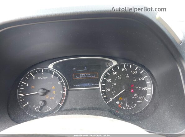 5N1DR2MN0HC610107 2017 NISSAN PATHFINDER Red უკანა სავარძლების ხედი