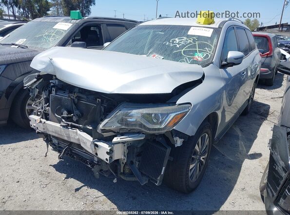 5N1DR2MN0JC668479 2018 NISSAN PATHFINDER Серебряный Передняя левая четверть
