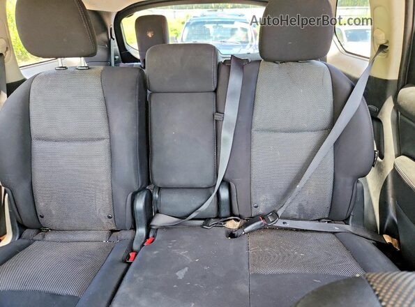 5N1DR2MN0KC625472 2019 NISSAN PATHFINDER Silver Widok tylnych siedzeń