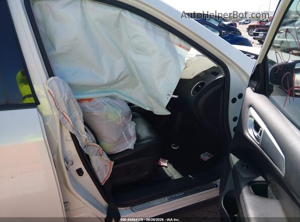 5N1DR2MN1HC632617 2017 NISSAN PATHFINDER White Вид салону спереду